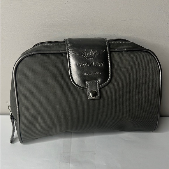 Bentley Fragrances Makeup Dopp Clutch Bag - Picture 1 of 8
